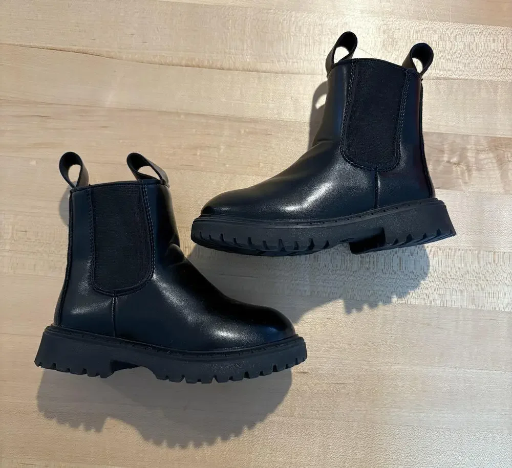 Zhemiti Xieye Boots Shoes Youth Size EUR 25 Black Faux Leather Zipper Pull On